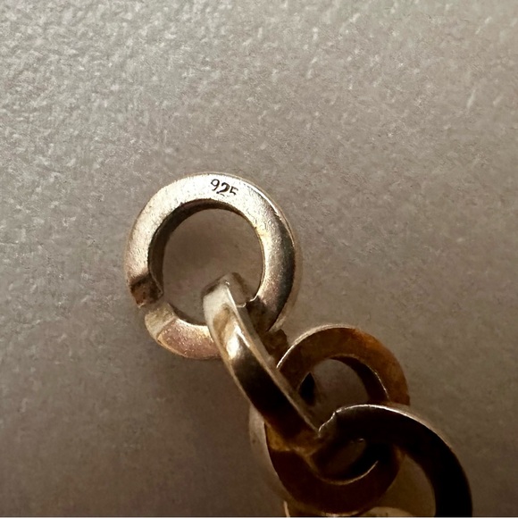 Sterling Silver 925 Round Link Bracelet with one Gold Tone middle Link - Picture 5 of 9